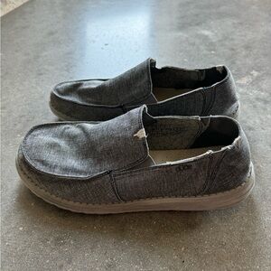 Hey Dude Men’s 12. Gray with White distressing.